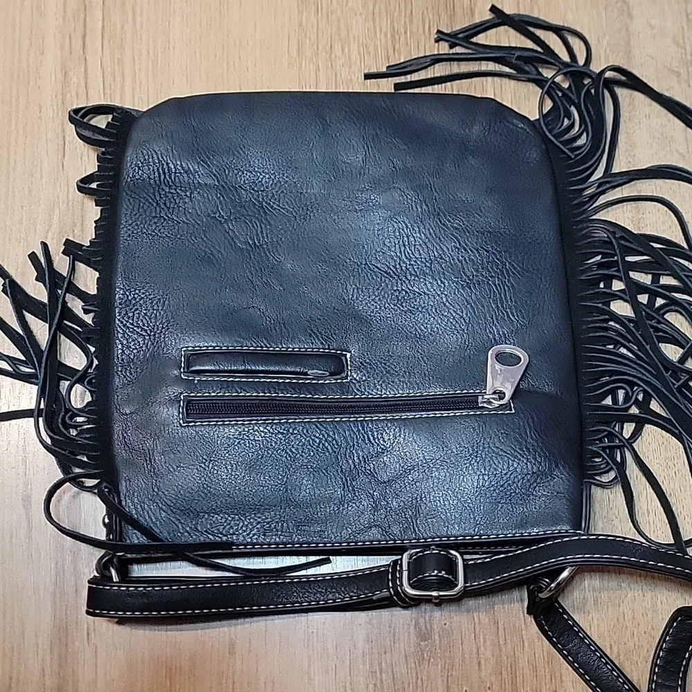 Blazin Roxx Aztec Fringe Crossbody - Picture 4 of 10